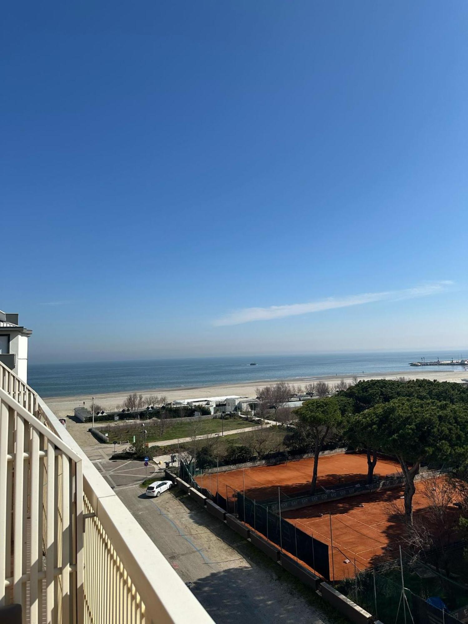 Hotel Helios Beach Milano Marittima Ngoại thất bức ảnh