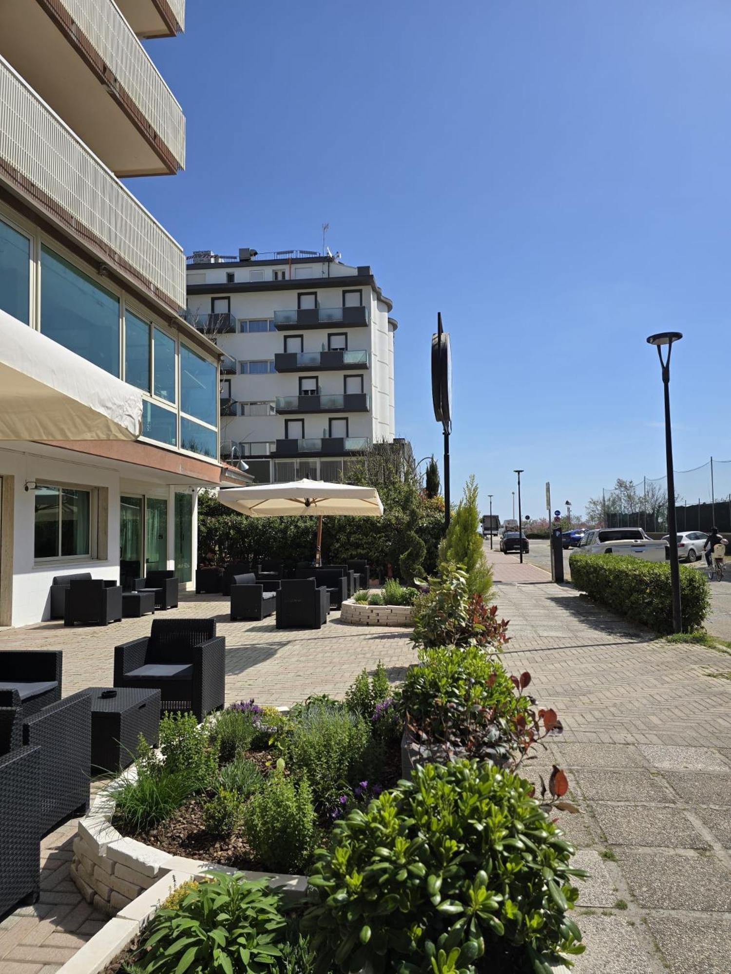 Hotel Helios Beach Milano Marittima Ngoại thất bức ảnh