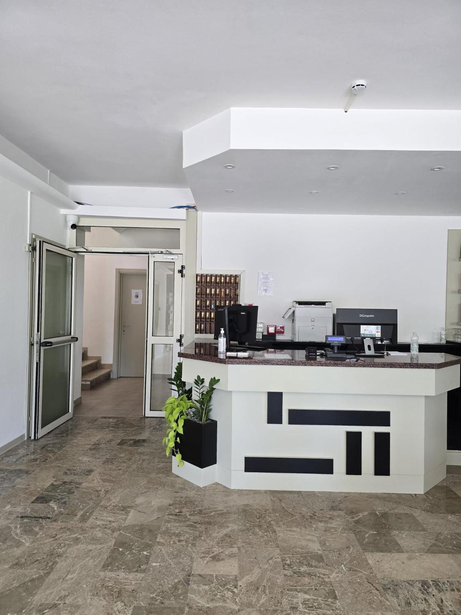 Hotel Helios Beach Milano Marittima Ngoại thất bức ảnh