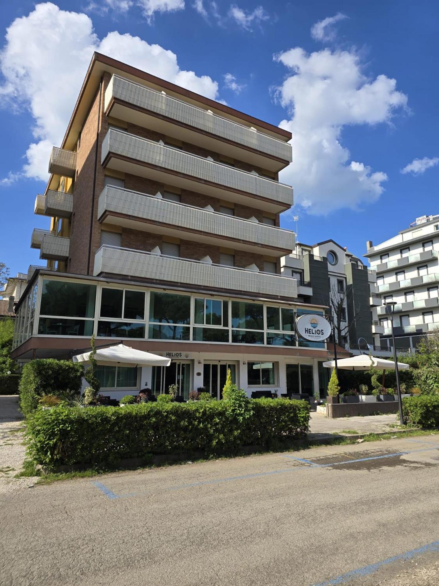 Hotel Helios Beach Milano Marittima Ngoại thất bức ảnh