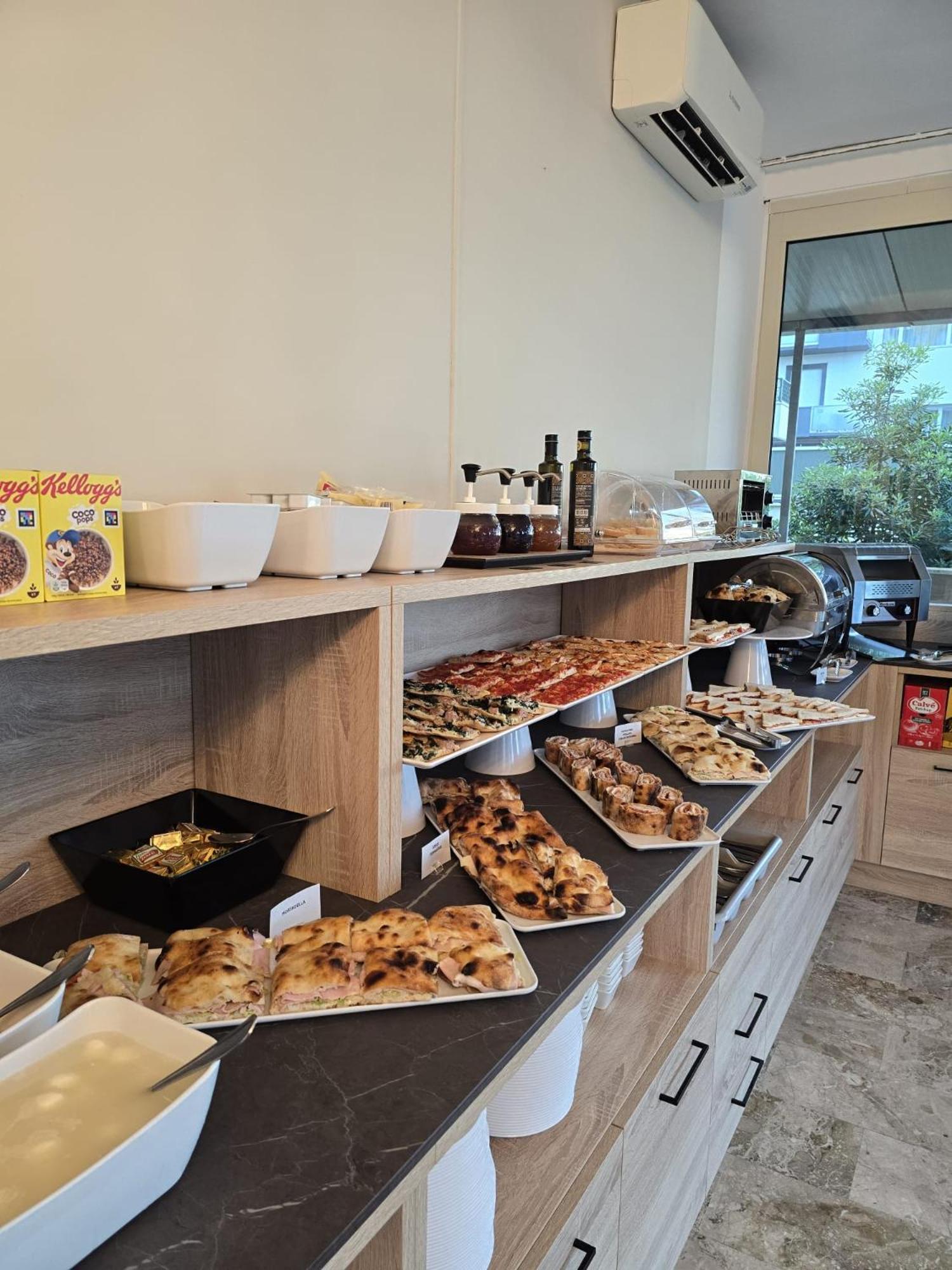 Hotel Helios Beach Milano Marittima Ngoại thất bức ảnh