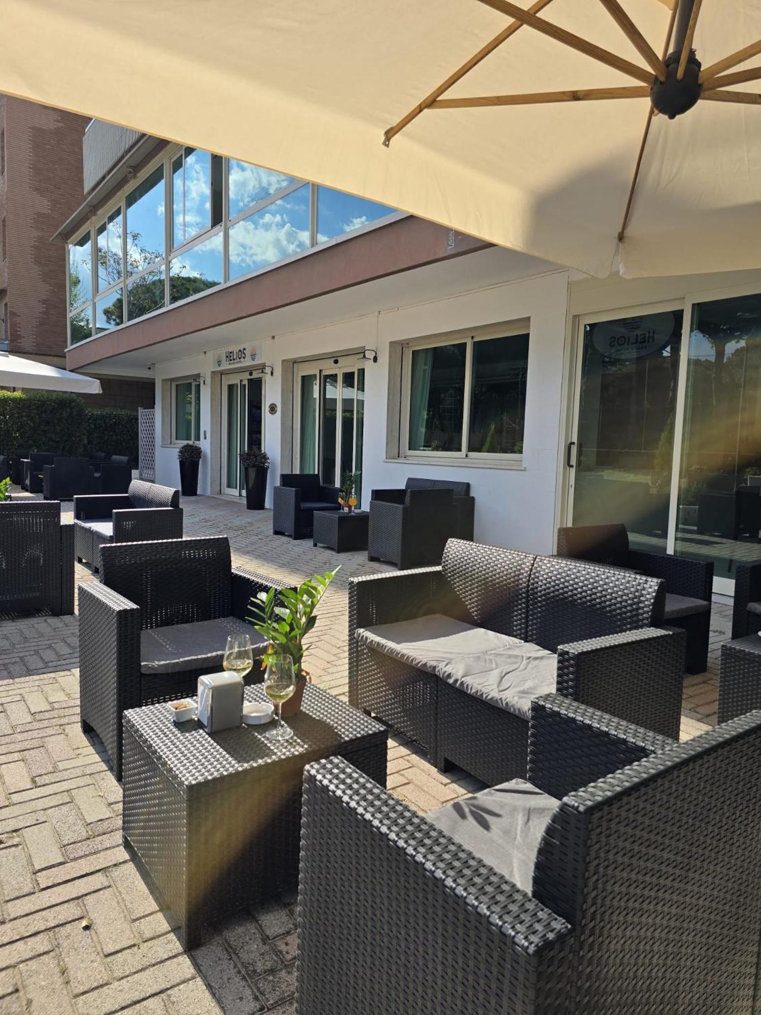 Hotel Helios Beach Milano Marittima Ngoại thất bức ảnh